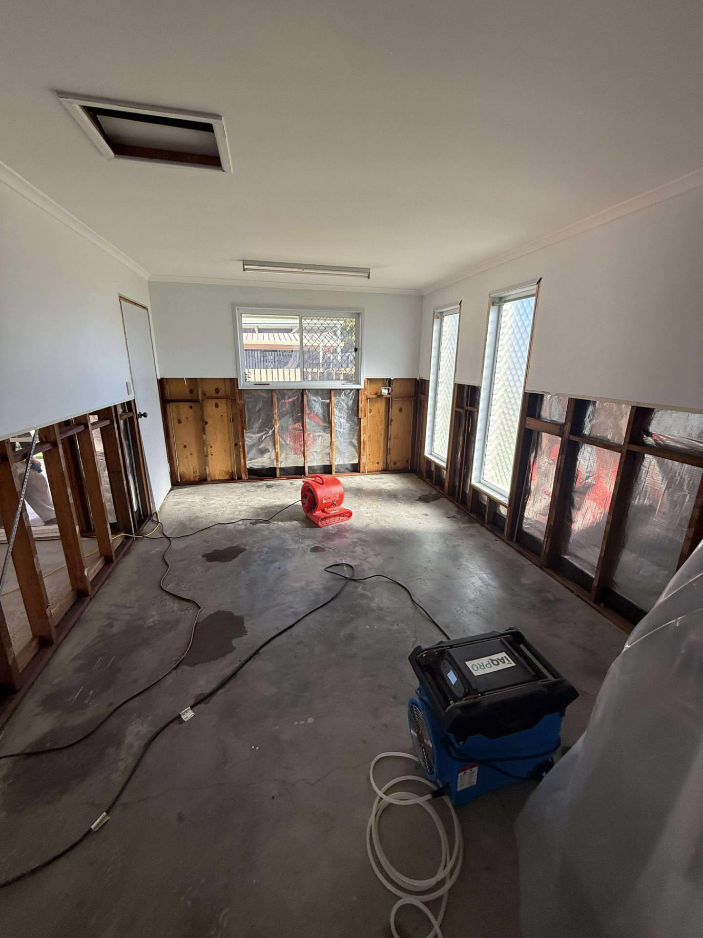 Structural drying — long living area — mould remediation and strip-out Brisbane for homeowners, insurance builders and insurers