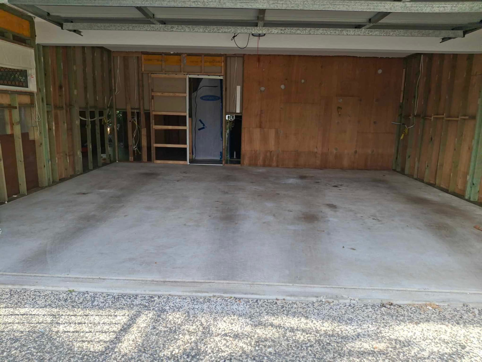 Garage strip-out & drying — mould remediation and strip-out Sunshine Coast for homeowners, insurance builders and insurers